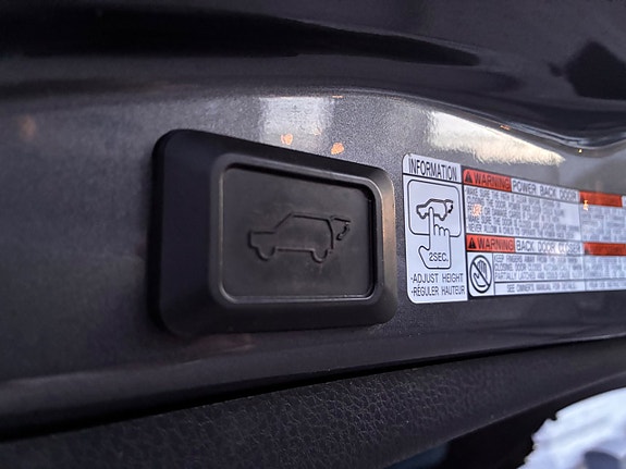 Toyota RAV4 13 of 25