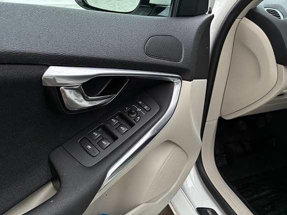 Volvo V40 15 of 20