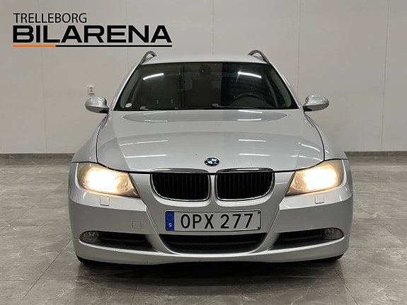 BMW 320 3 of 19