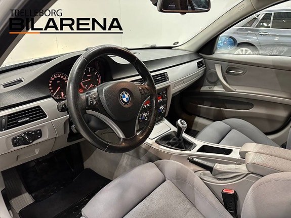 BMW 320 10 of 19