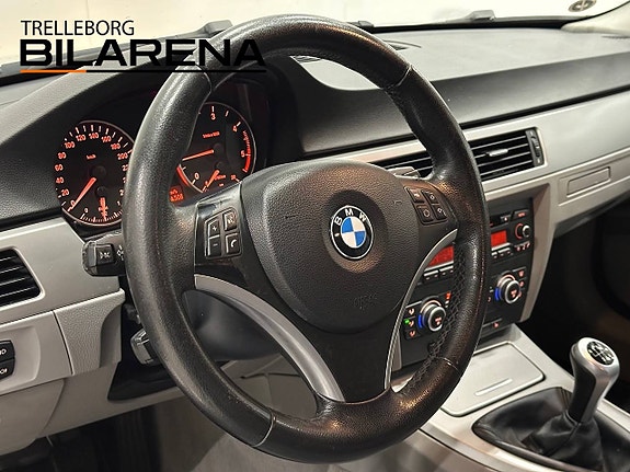 BMW 320 9 of 19