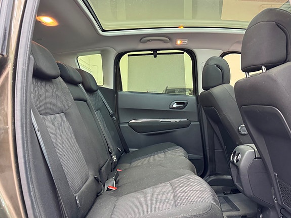 Peugeot 3008 16 of 24