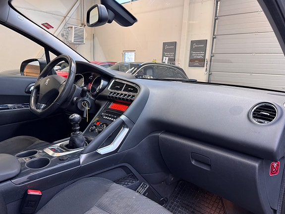 Peugeot 3008 10 of 24