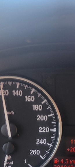 BMW 320d 8 of 8