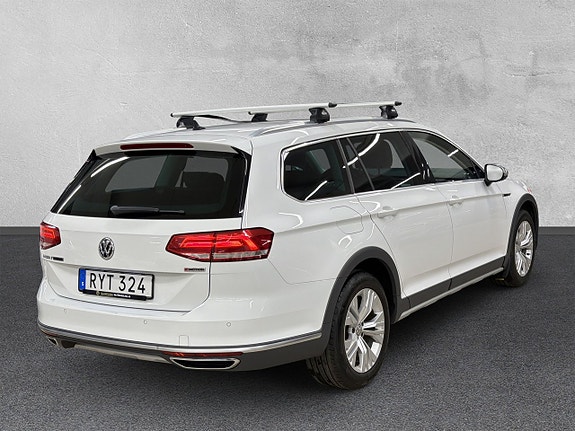 Volkswagen Passat Alltrack 5 of 5