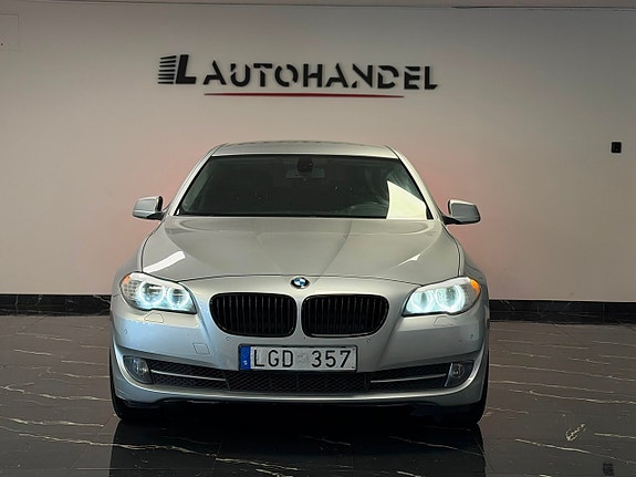 BMW 520d 2 of 5