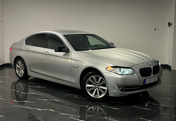 BMW 520d 3 of 5
