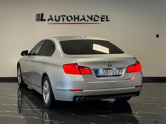 BMW 520d 4 of 5