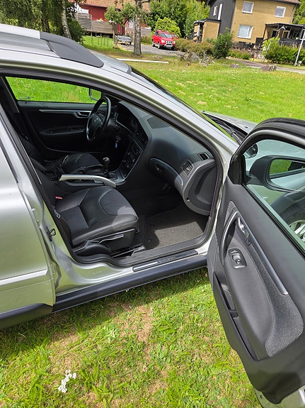 Volvo XC70 5 of 22