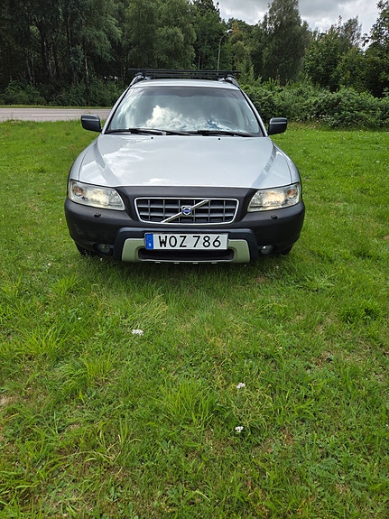Volvo XC70 9 of 22