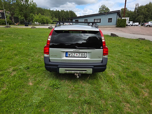 Volvo XC70 10 of 22