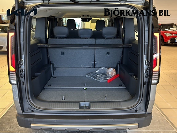 Kia PV5 14 of 18
