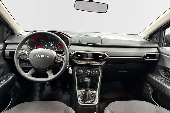 Dacia Sandero 5 of 5