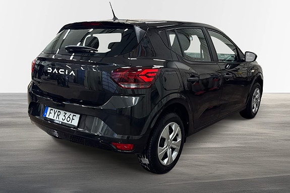 Dacia Sandero 3 of 5
