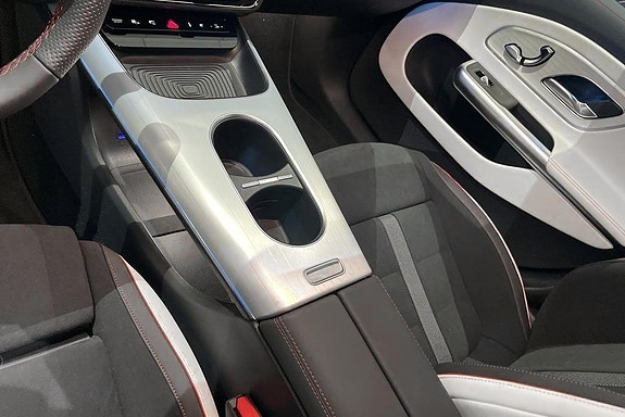 Mercedes-Benz CLA250+ 12 of 16