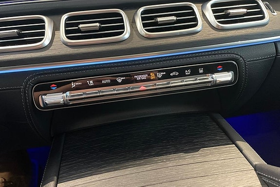 Mercedes-Benz GLE350 de 13 of 17