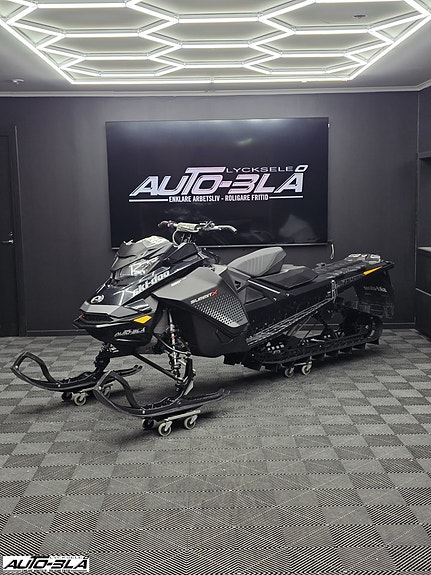 Ski-Doo Summit X 850 154"