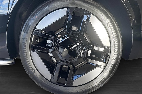 Kia EV9 15 of 17
