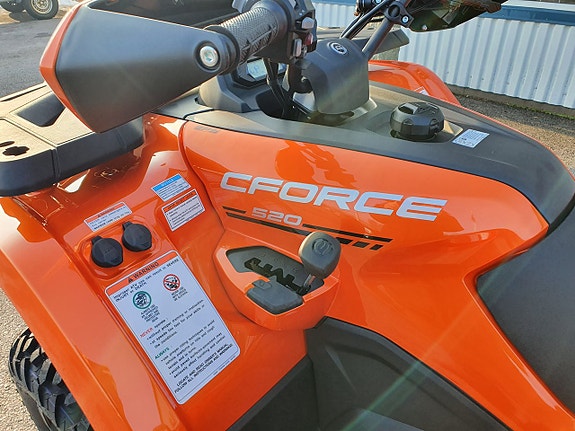 CFMOTO Cforce 520. Traktor B 8 of 8