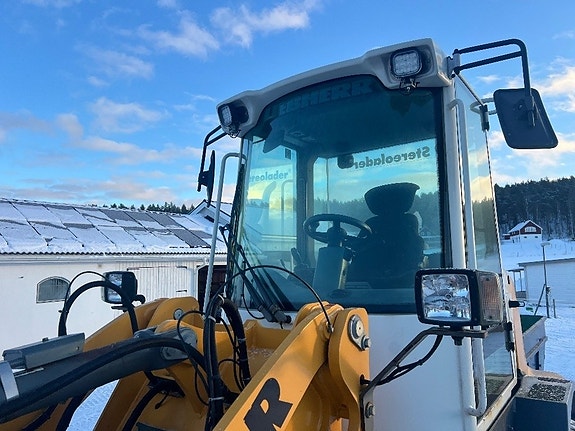 Liebherr 507 11 of 20