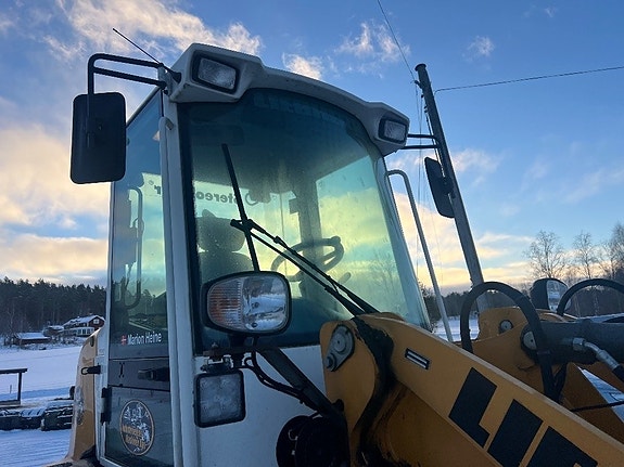 Liebherr 507 7 of 18