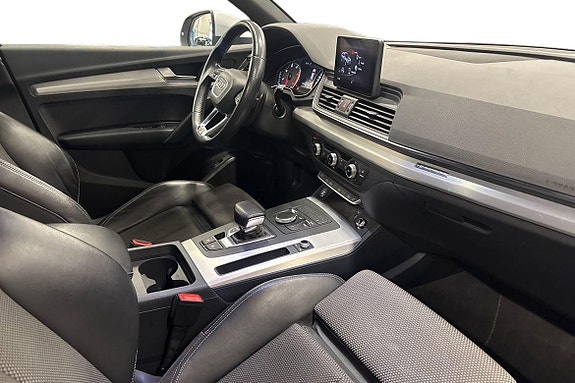 Audi Q5 10 of 24