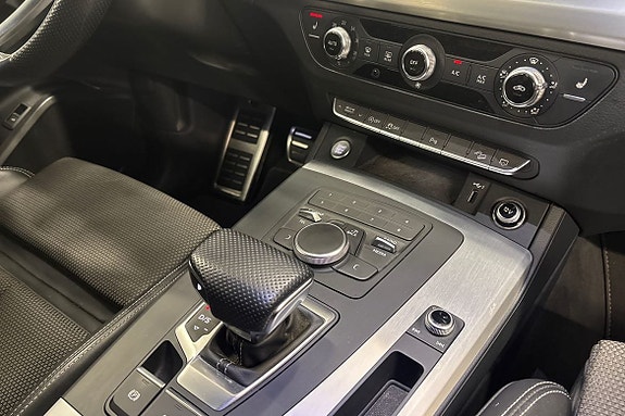 Audi Q5 15 of 24