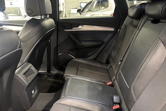 Audi Q5 12 of 24