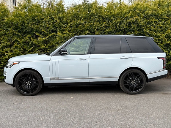 Land Rover Range Rover 2 of 5