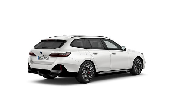 BMW i5 2 of 4