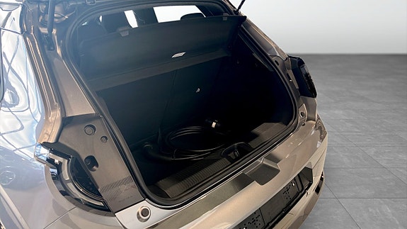 Nissan Micra 10 of 12