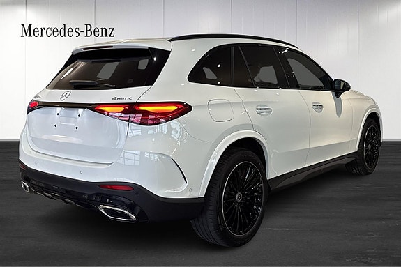 Mercedes-Benz GLC400 e 4 of 5