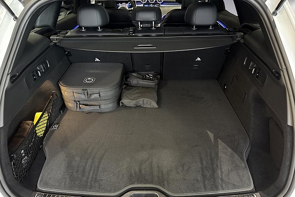 Mercedes-Benz GLC400 e 16 of 18