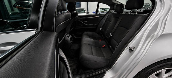 BMW 520d 13 of 15
