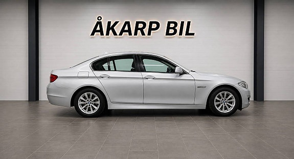 BMW 520d 4 of 5