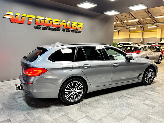 BMW 520d 3 of 5