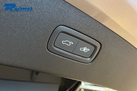 Volvo ES90 18 of 19