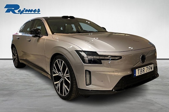 Volvo ES90 17 of 19