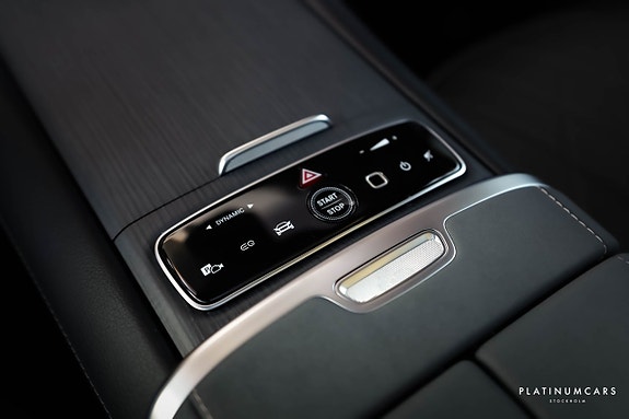 Mercedes-Benz EQS SUV 15 of 21