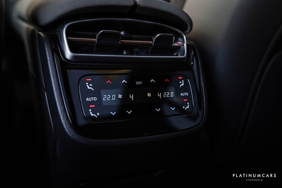 Mercedes-Benz EQS SUV 9 of 21