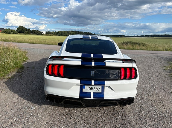 Ford Mustang 5 of 5