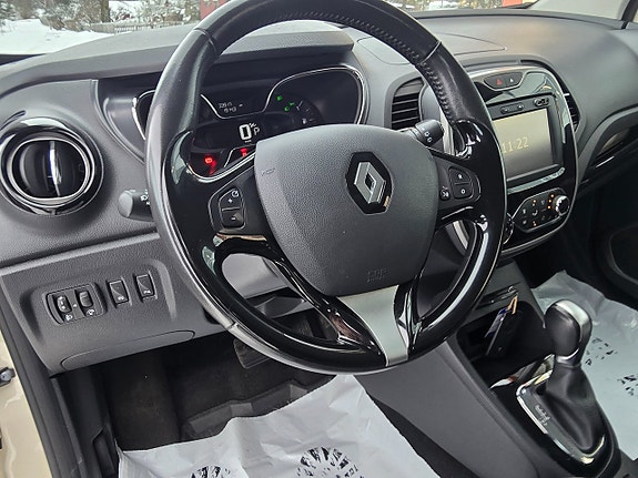 Renault Captur 4 of 5