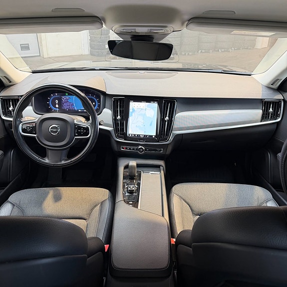 Volvo V90 9 of 12