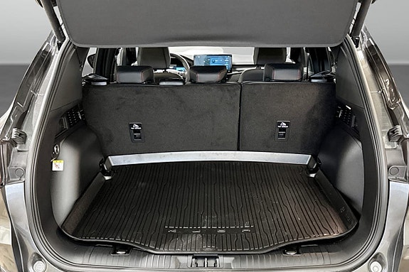 Ford Kuga 12 of 12