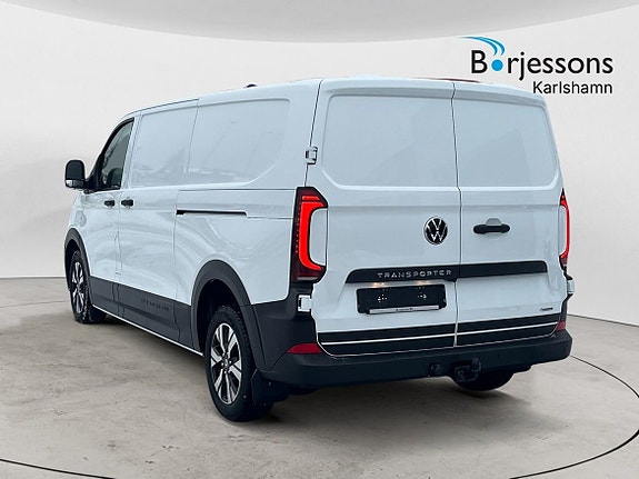 Volkswagen Transporter 3 of 5
