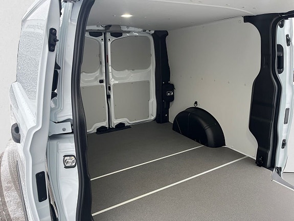 Volkswagen Transporter 15 of 22