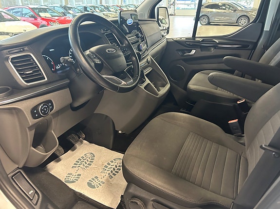 Ford Custom Tourneo 14 of 16