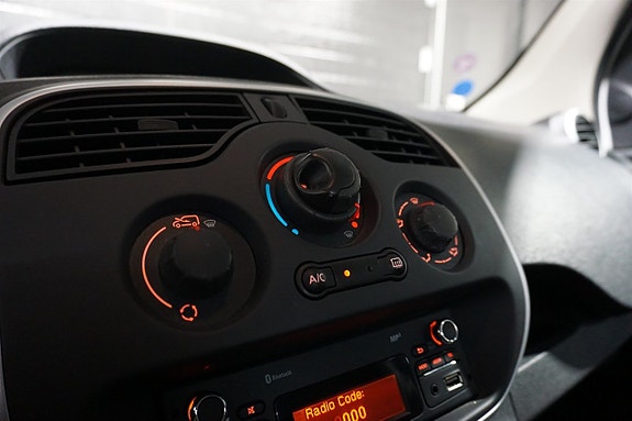 Renault Kangoo Maxi 16 of 19
