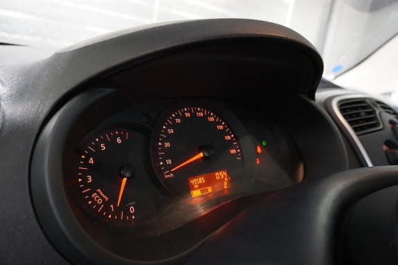 Renault Kangoo Maxi 17 of 19