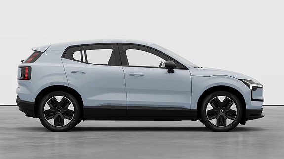 Volvo EX30 4 of 17